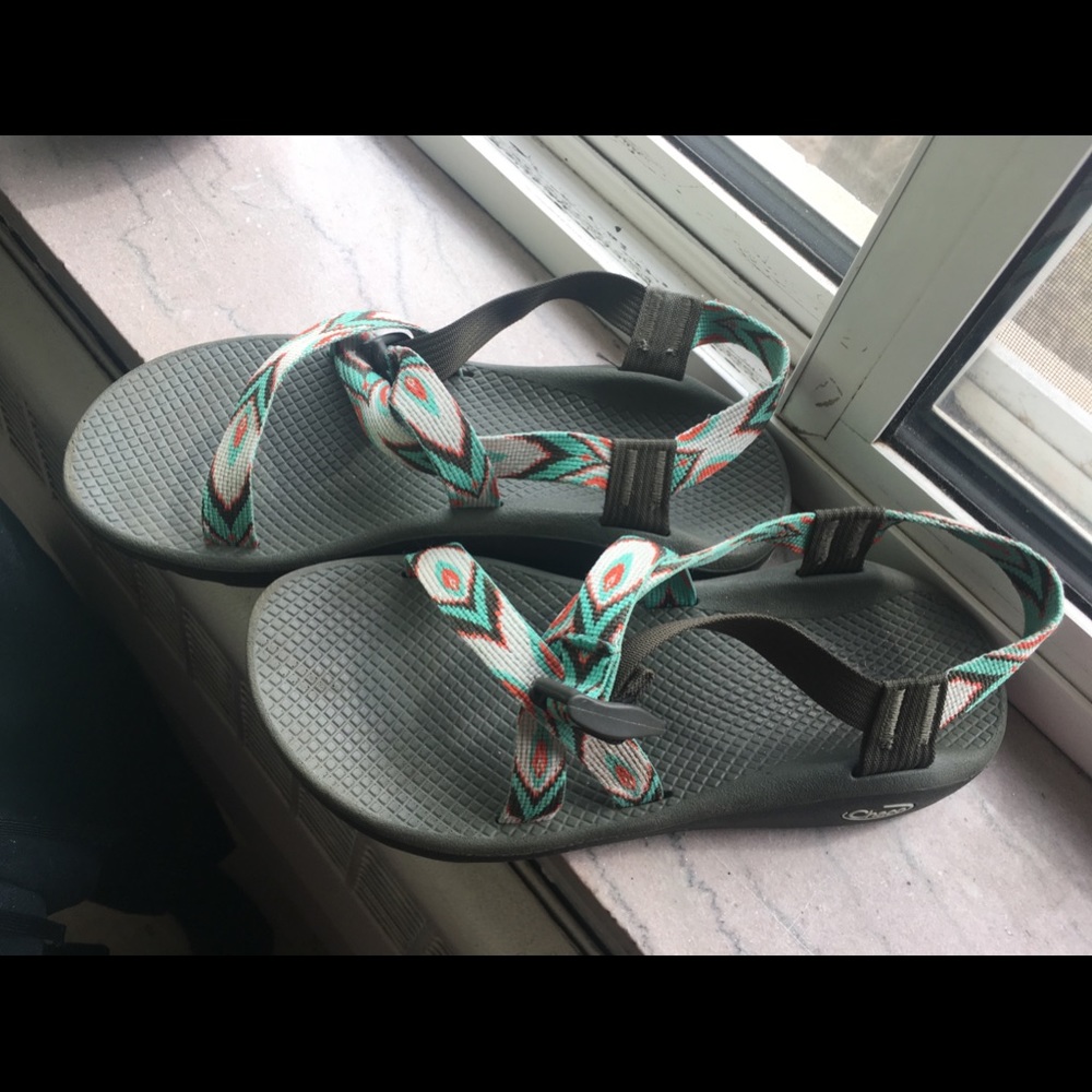 Size 8 women’s Chacos